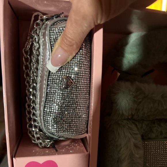 💚💚NWT- JUICY COUTURE FAUX FUR MINI TOTE & SPARKLY BARREL COIN PURSE SET💚💚 - Picture 13 of 15